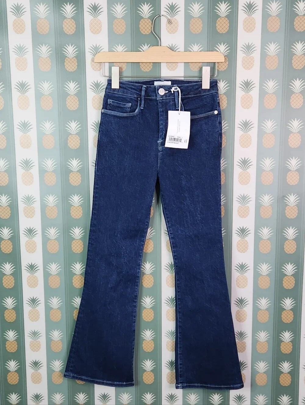 Frame Le.One Cropped Mini Boot in Ackerman - Picture 5 of 10